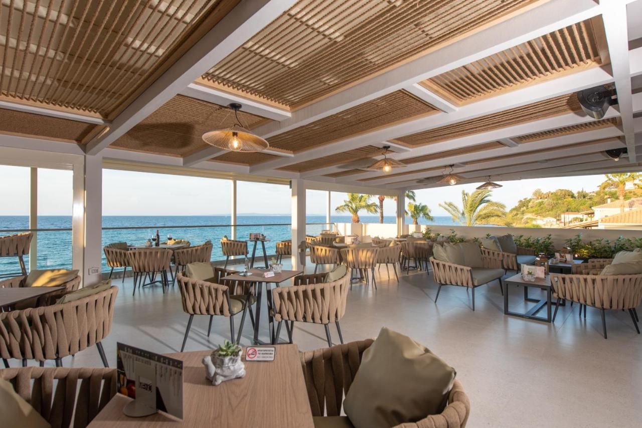 阿尼莫纳海滩酒店 阿凯松 外观 照片